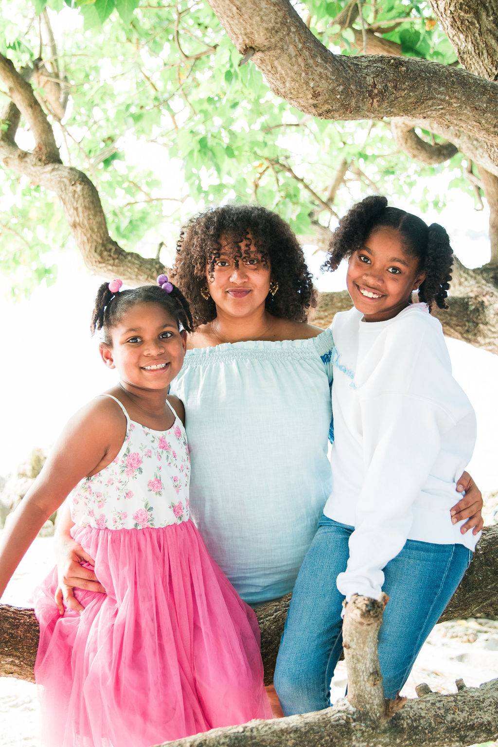 HFM mom with two daughters